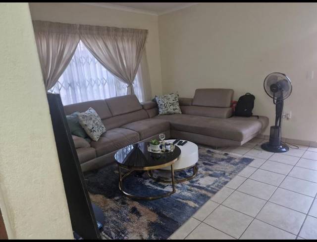 2 BEDROOM TOWNHOUSE FOR SALE IN CHANTELLE